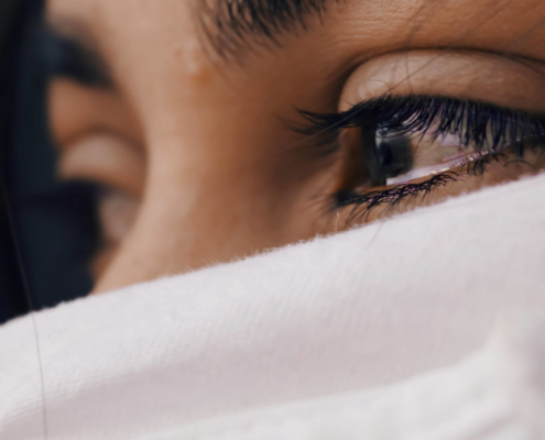Auge-Augenkrankheiten-tränen-Header-Bild