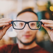 Auge-Augenkrankheiten-Glaskörpertrübung-Header-Bild