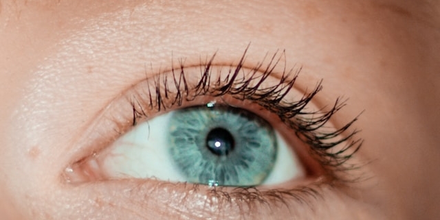 Auge-Sehstörungen-Fremdkörper-Header-Bild